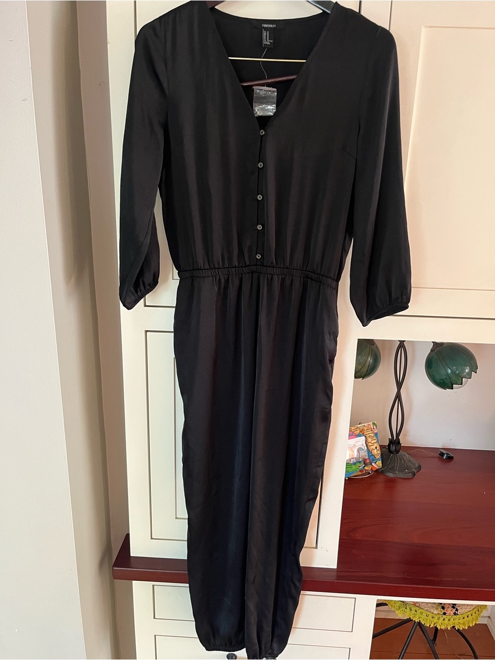 Forever 21 Black Silk Women's Pant Suit medium NWT trendy balloon tapered cuff
